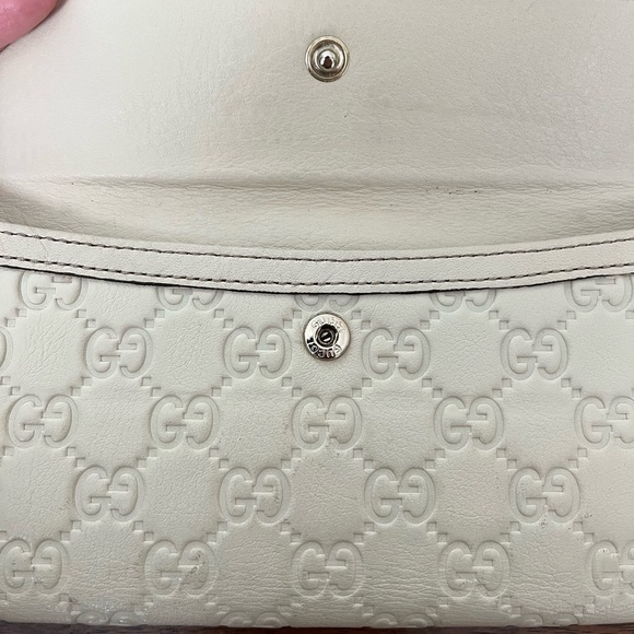 Gucci Leather Embossed Wallet - Picture 5 of 8